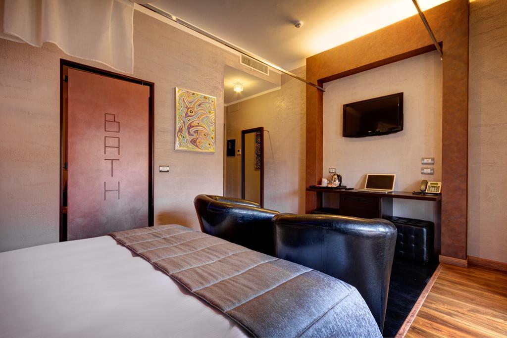Dharma Luxury Hotel Rome Bilik gambar